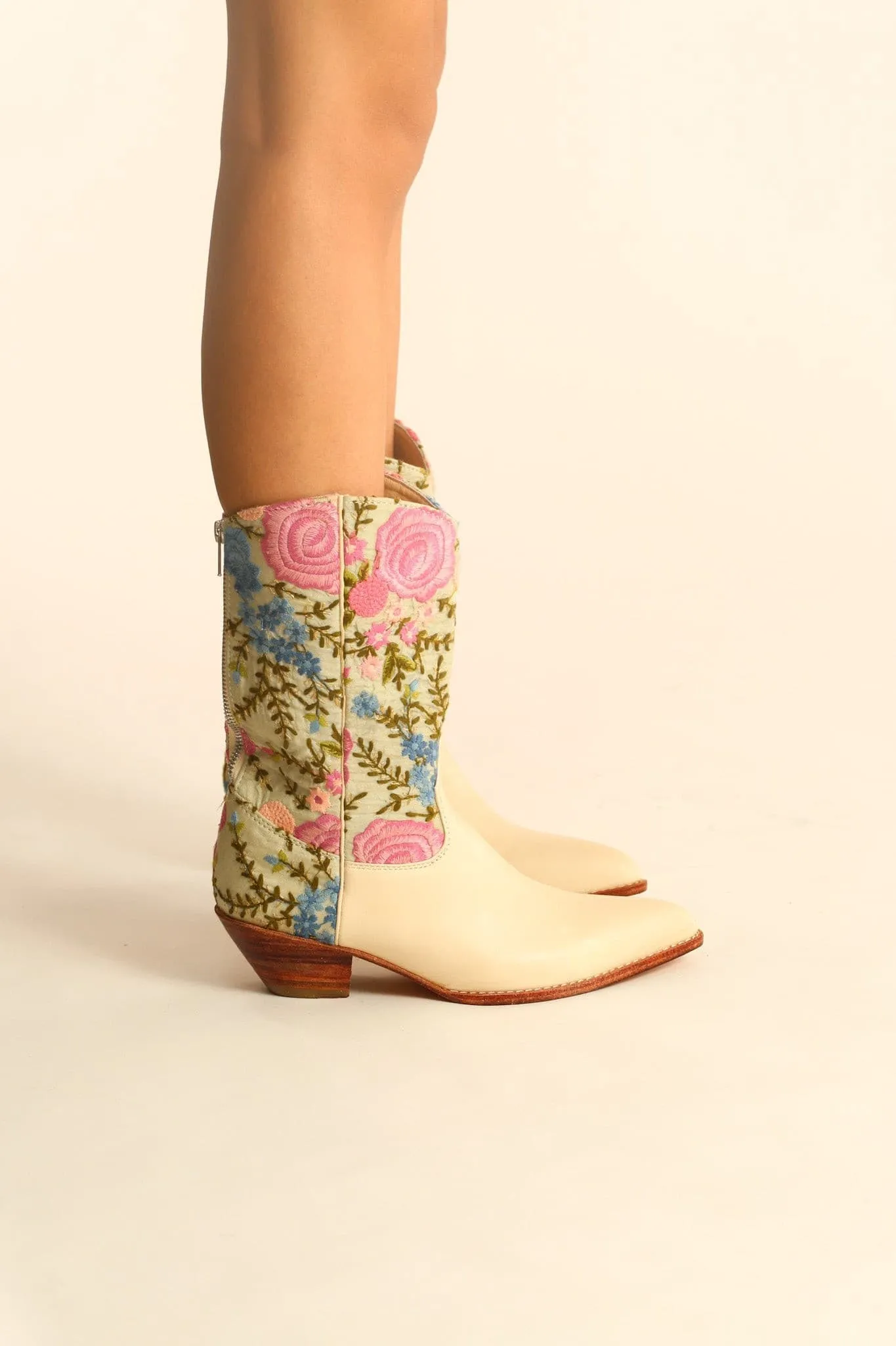 EMBROIDERED WESTERN FABRIC BOOTS WANISA