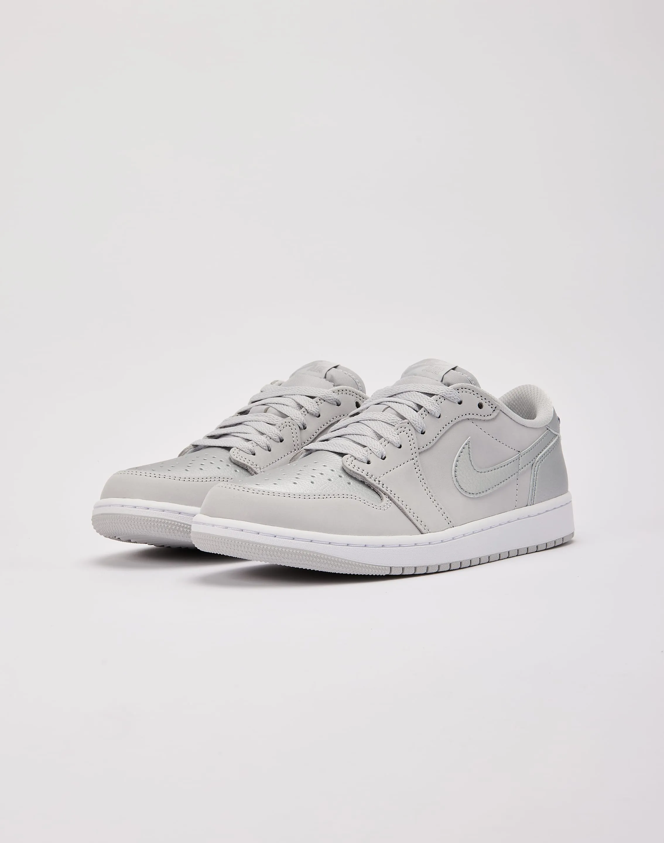 Jordan Air Jordan 1 Retro Low OG 'Metallic Silver'