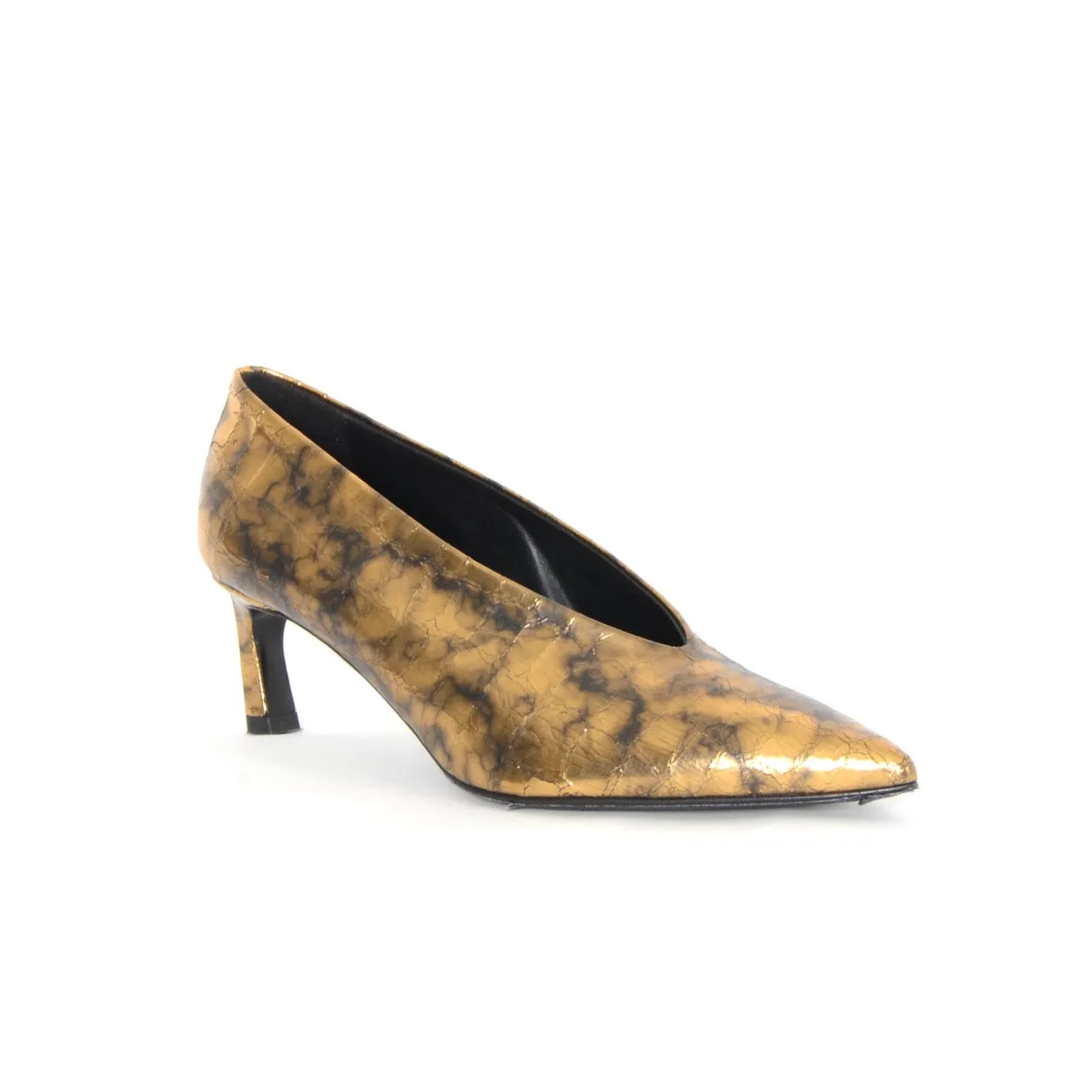 Pointy Toe Metallic Pumps