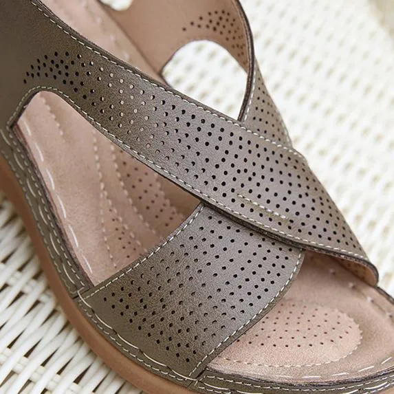 Women peep toe criss cross buckle strap platform wedge sandals